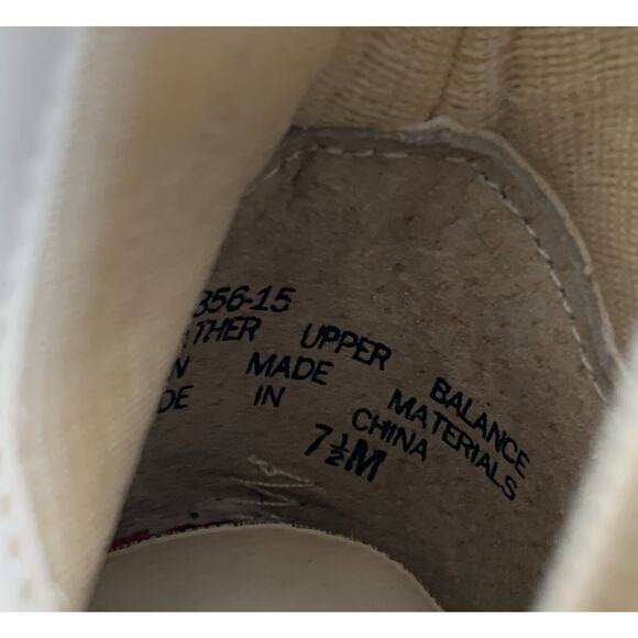 Beige Suede Pointed Toe Ankle Boots With Gold Chain & Stud Detail Womens Sz 7.5 - Picture 9 of 9